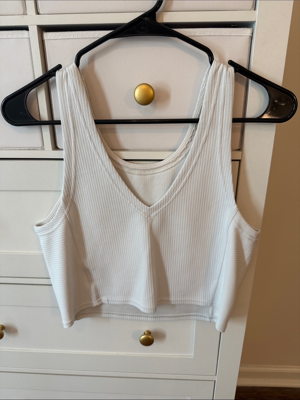 lululemon athletica White Ribbed V-Neck Cropped Tank